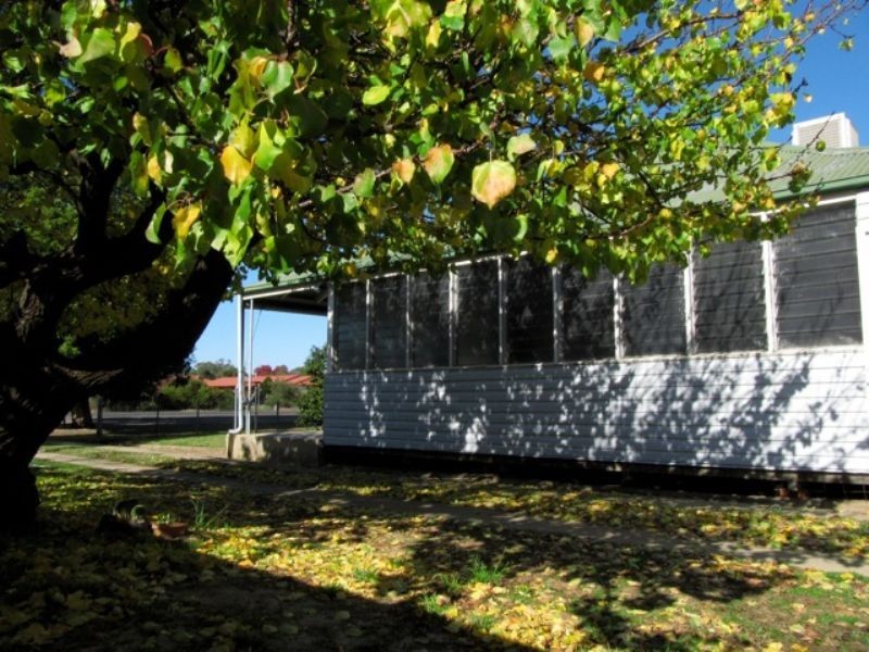 383 Honour Avenue, Corowa NSW 2646