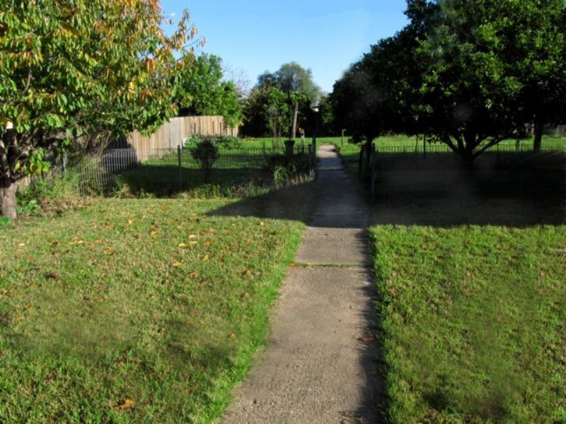 383 Honour Avenue, Corowa NSW 2646