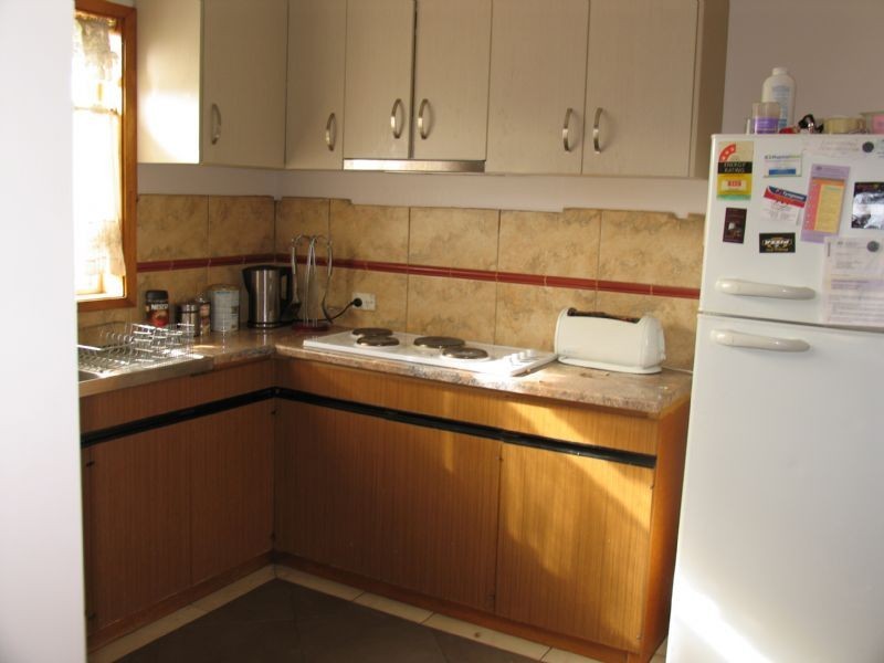 414 Honour Ave, Corowa NSW 2646