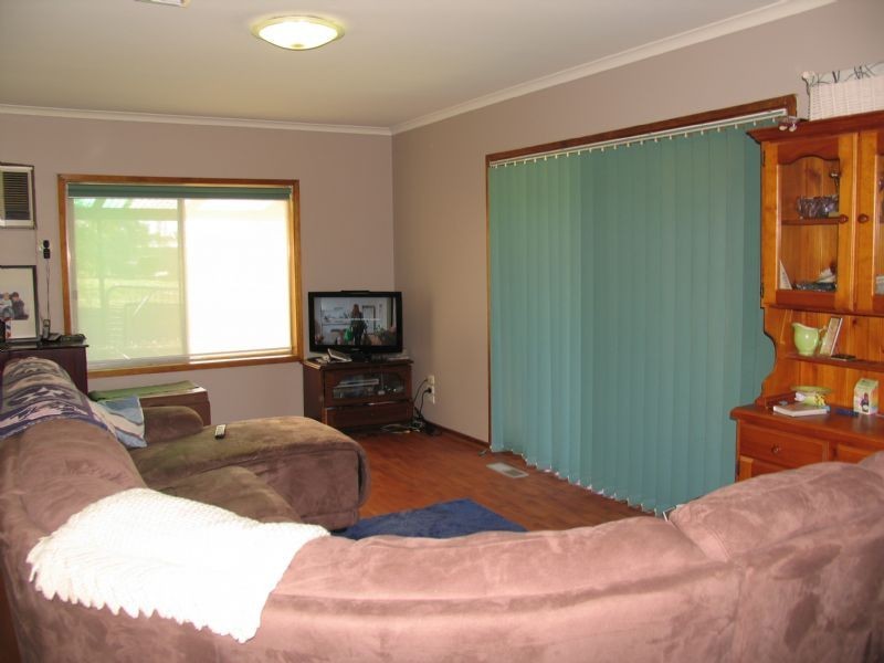 10 Fleming Drive, Corowa NSW 2646