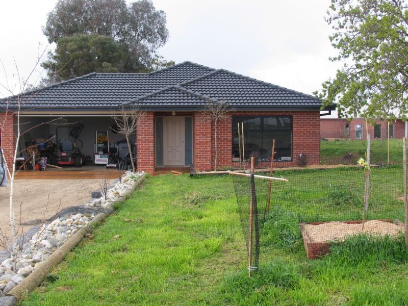 81 Hopetoun Road, Rutherglen VIC 3685