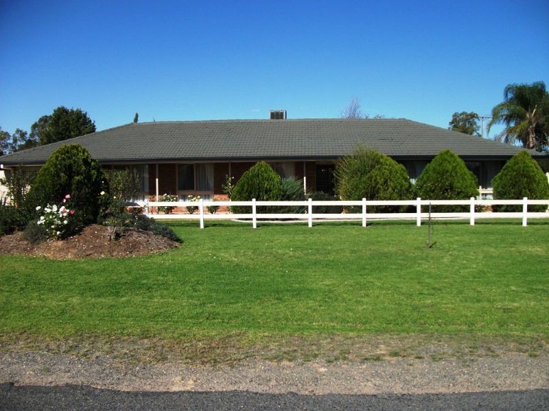 49 Lawrence Street, Corowa NSW 2646
