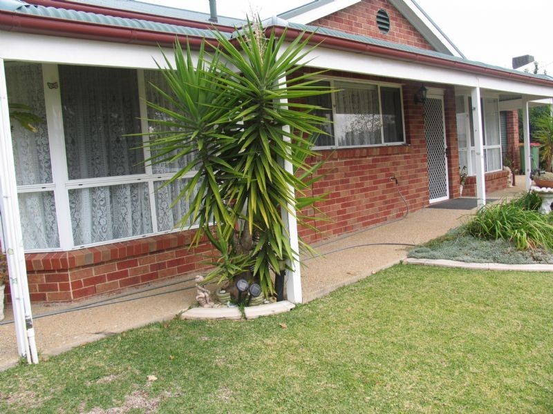 57 Walker Street, Corowa NSW 2646