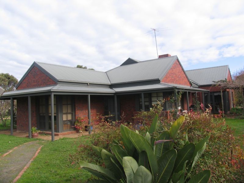 ‘Carlyle’ Burrows Road, Wahgunyah VIC 3687