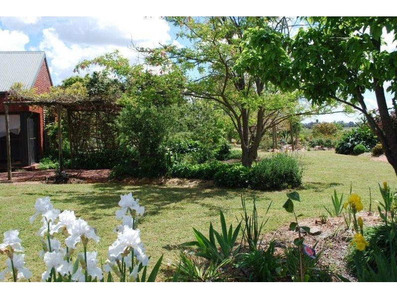 ‘Carlyle’ Burrows Road, Wahgunyah VIC 3687