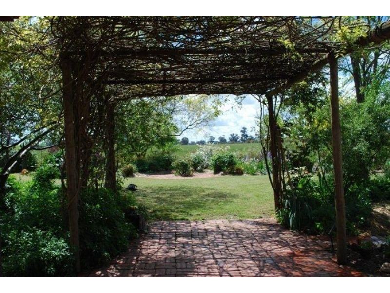 ‘Carlyle’ Burrows Road, Wahgunyah VIC 3687