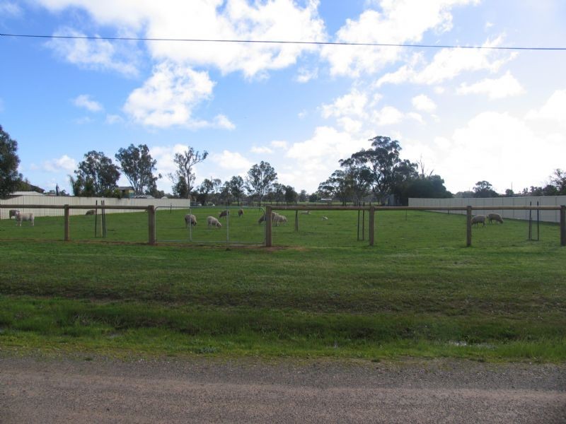 94-96 Augusta Street, Corowa NSW 2646