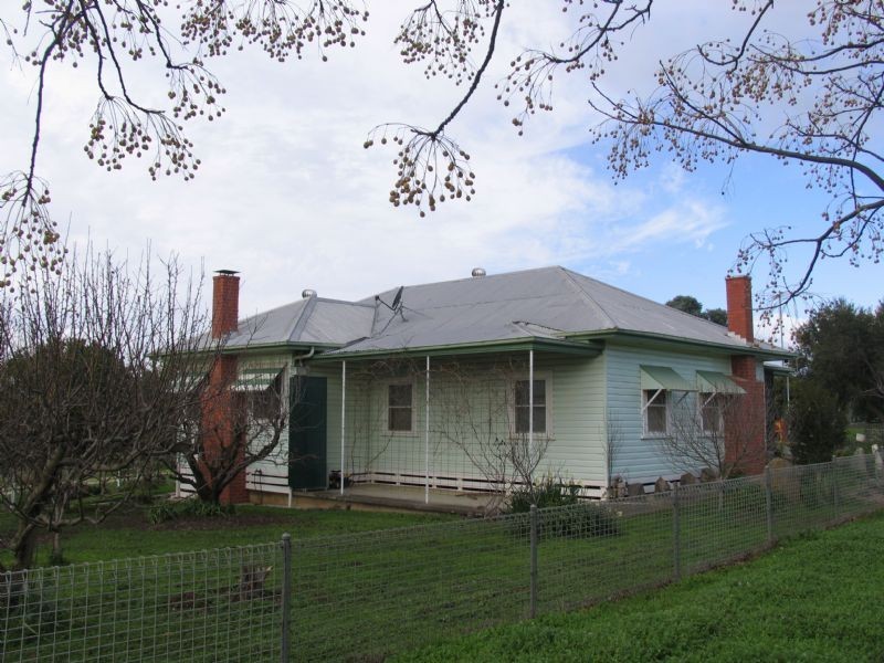 83 Hopetoun Road, Rutherglen VIC 3685