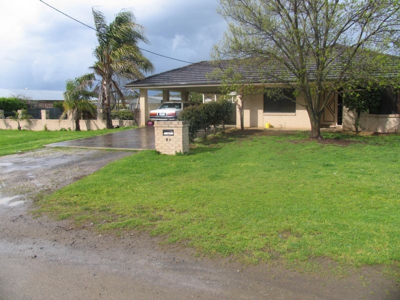 84-86 Adam Street, Corowa NSW 2646