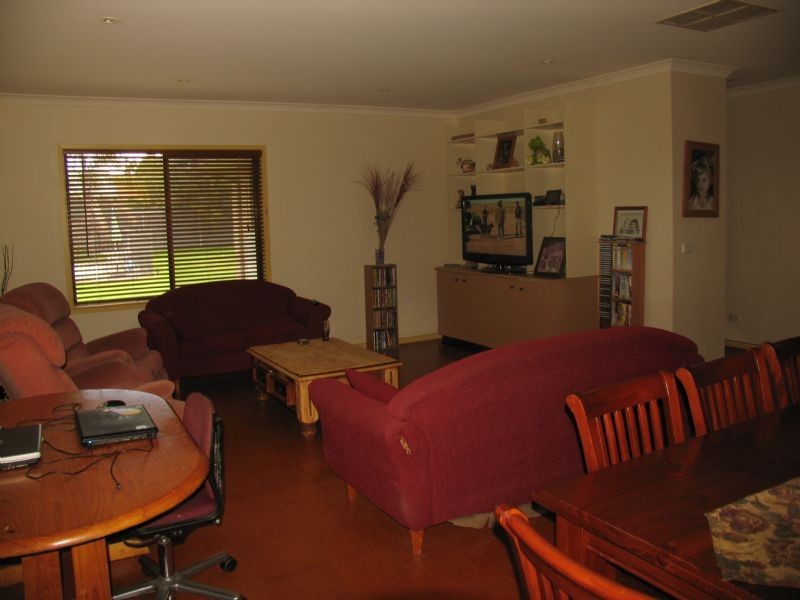 84-86 Adam Street, Corowa NSW 2646