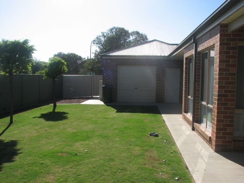 1 Bundoora Drive, Jerilderie NSW 2716
