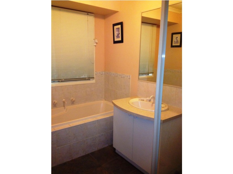 4 Justin Court, Corowa NSW 2646