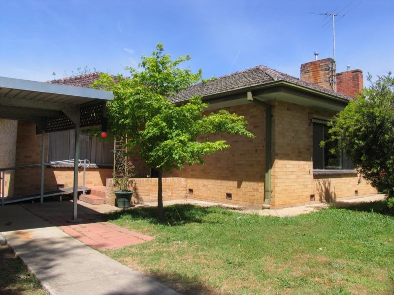 12 Murray Street, Corowa NSW 2646