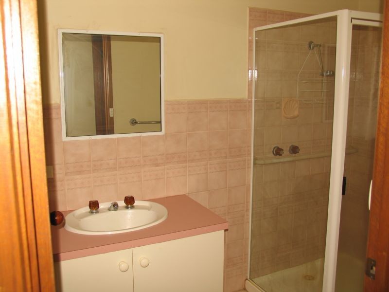 2/9-11 Nixon Street, Corowa NSW 2646