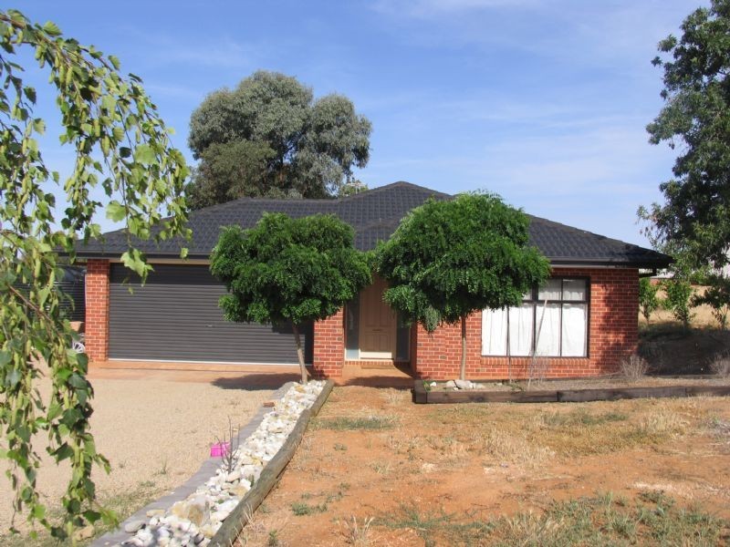 81 Hopetoun Road, Rutherglen VIC 3685