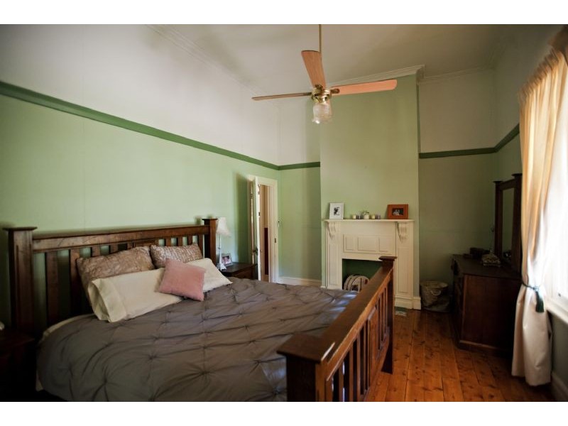 10 Gray Street, Corowa NSW 2646