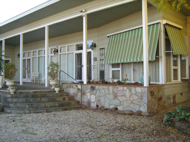 60 banff, Corowa NSW 2646
