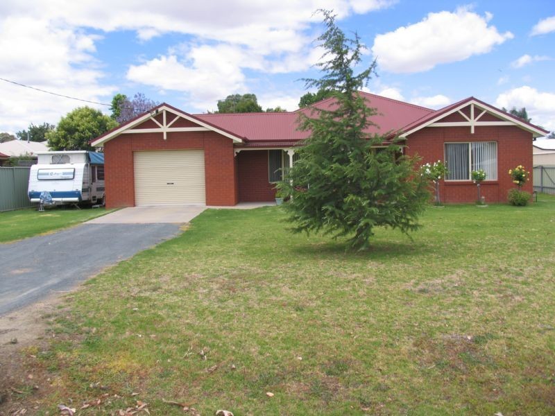 1 & 2/43 Lawrence Street, Corowa NSW 2646