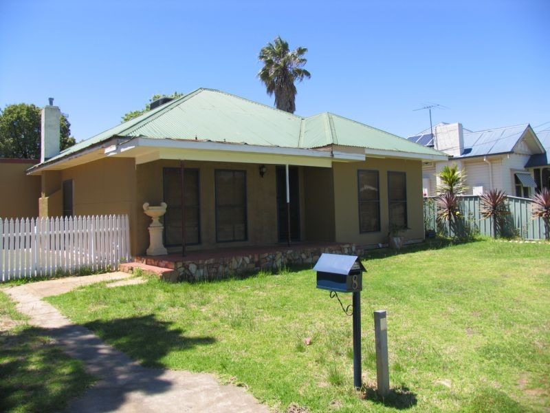 8 King Street, Corowa NSW 2646