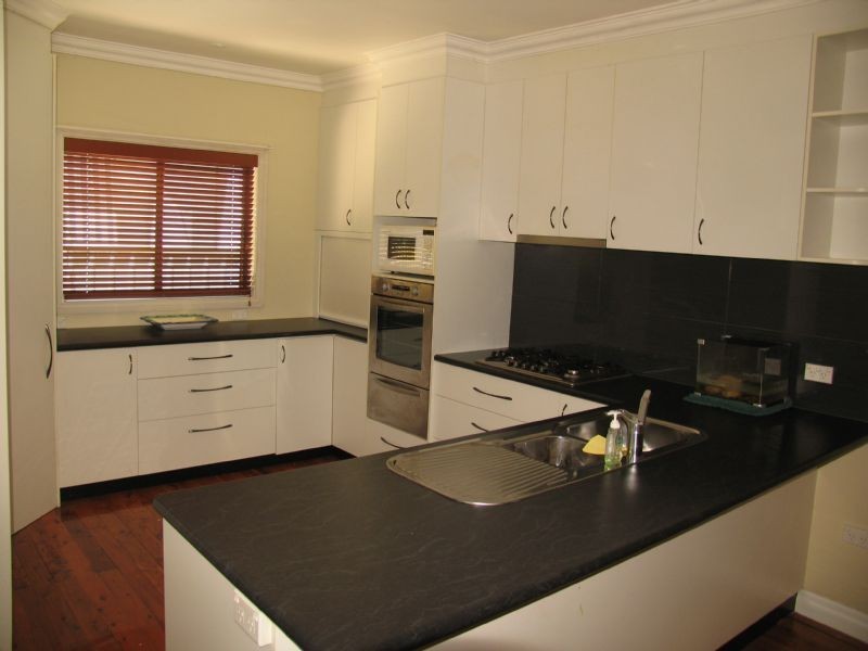 8 King Street, Corowa NSW 2646