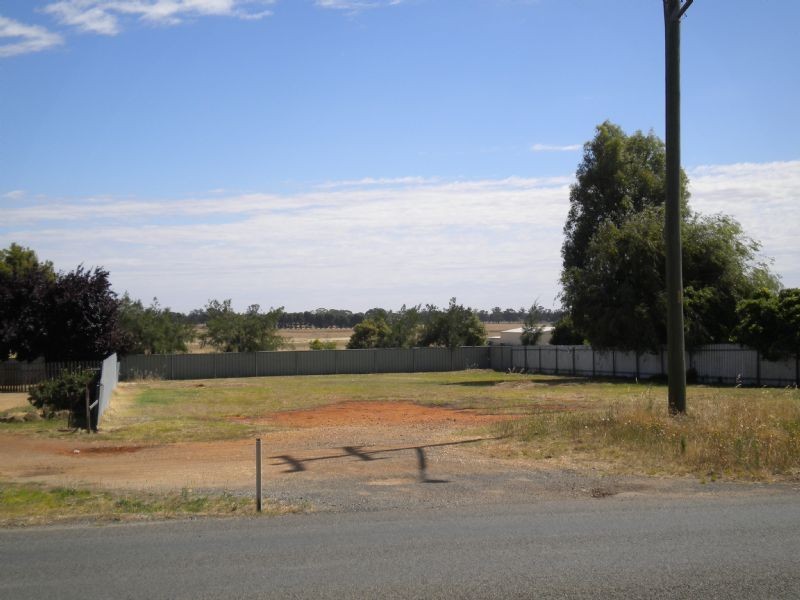 126 Redlands Road, Corowa NSW 2646