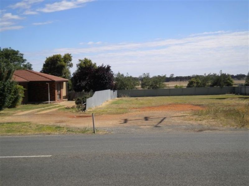 126 Redlands Road, Corowa NSW 2646