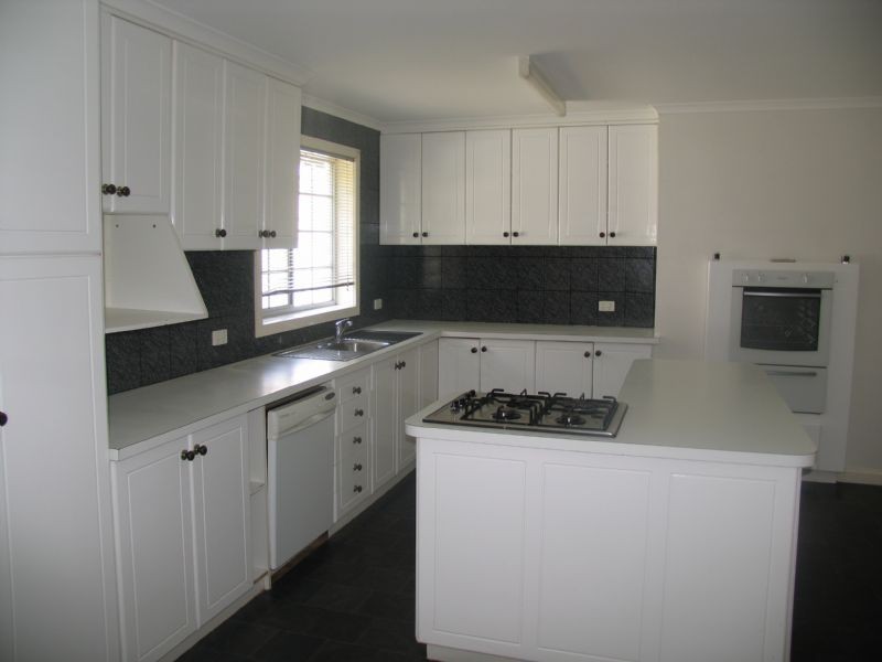 15 Whitehead Street, Corowa NSW 2646