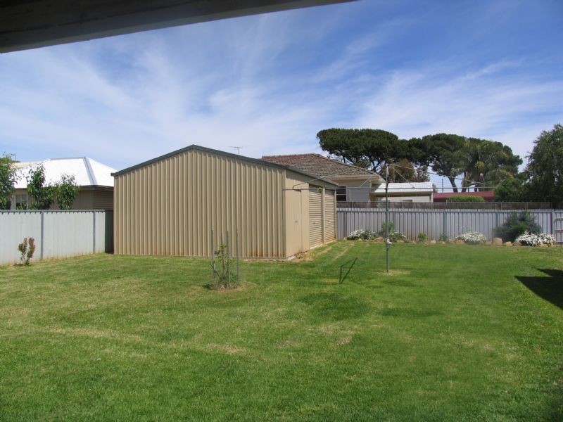 15 Whitehead Street, Corowa NSW 2646