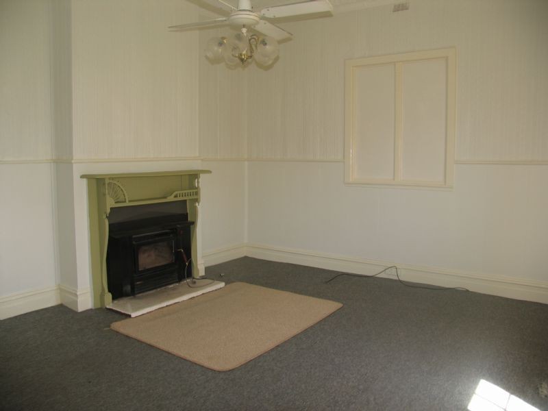 15 Whitehead Street, Corowa NSW 2646