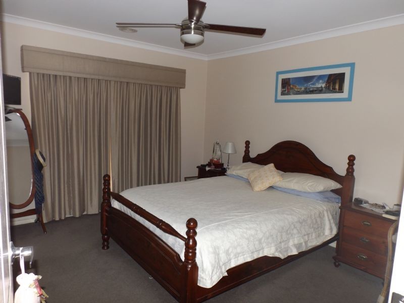 70 Banksia Drive, Corowa NSW 2646