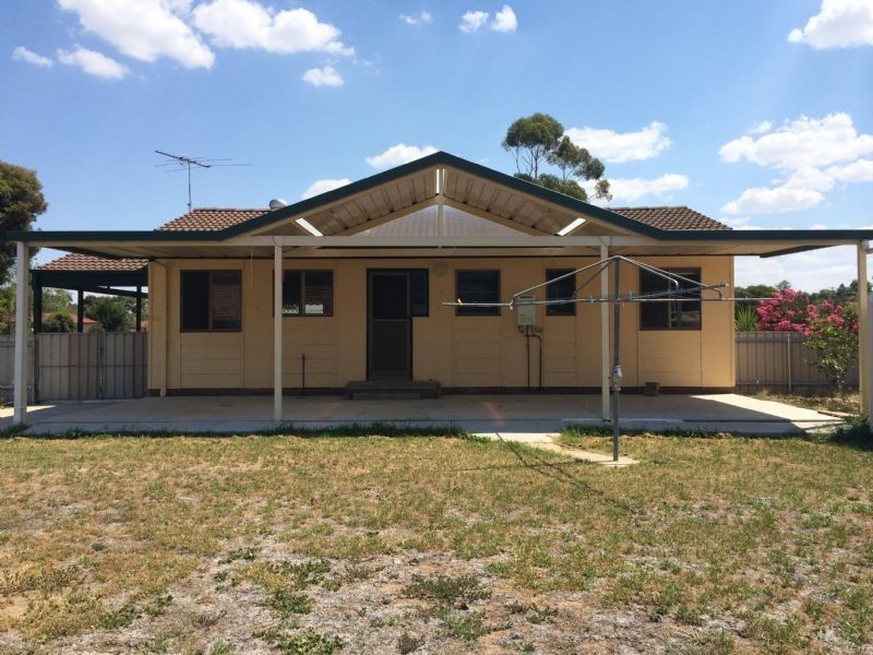 102 Malbec Court, Corowa NSW 2646