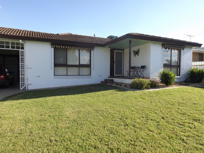 21 Fleming Drive, Corowa NSW 2646