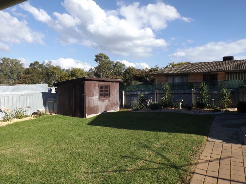 21 Fleming Drive, Corowa NSW 2646