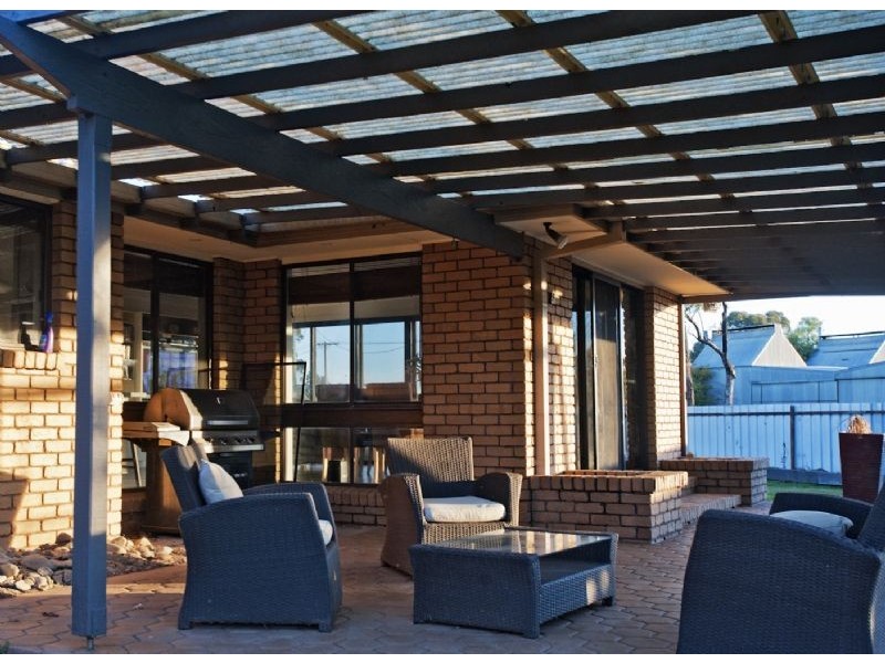 49 Cadell Street, Corowa NSW 2646