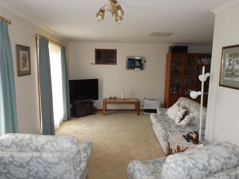 14 Martin Street, Corowa NSW 2646