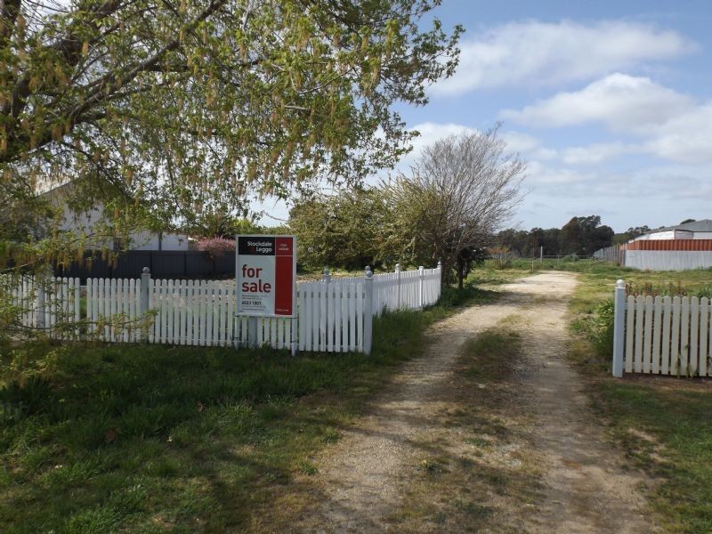 140 Federation Avenue, Corowa NSW 2646