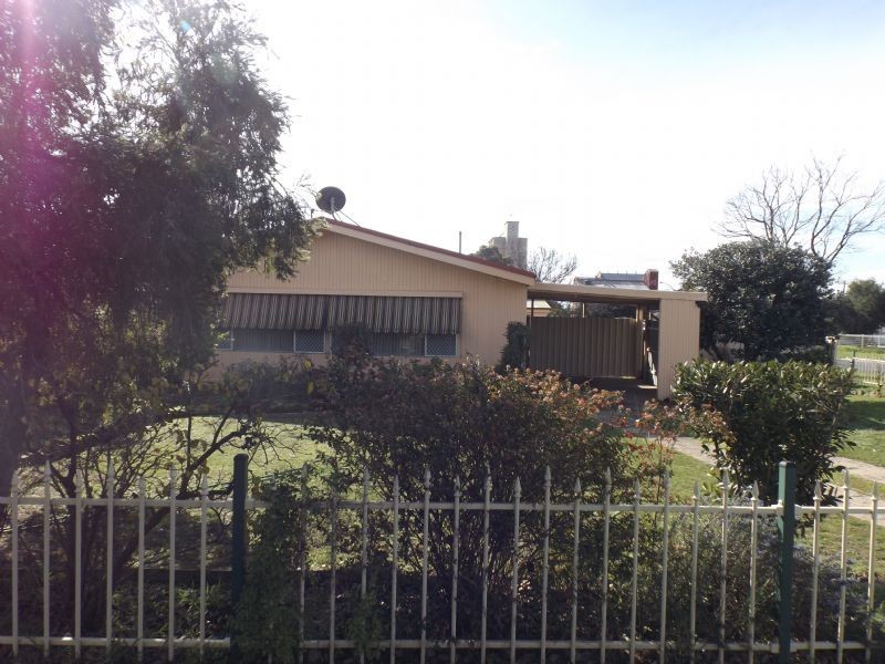26 Walker Street, Corowa NSW 2646