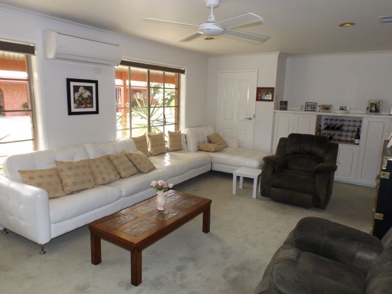 8/144 Federation Avenue, Corowa NSW 2646