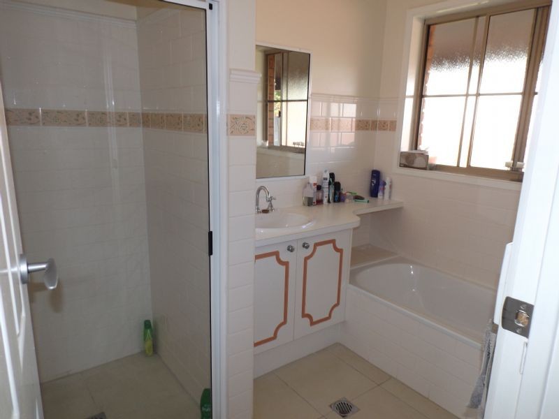 8/144 Federation Avenue, Corowa NSW 2646