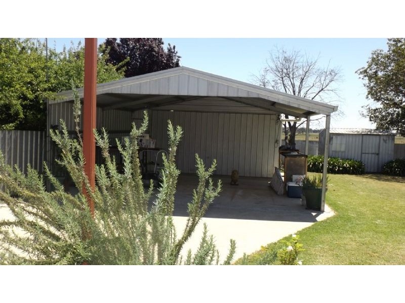 108 Redlands Road, Corowa NSW 2646