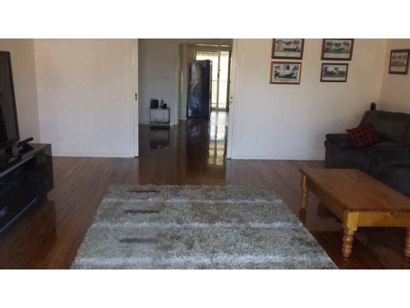 108 Redlands Road, Corowa NSW 2646