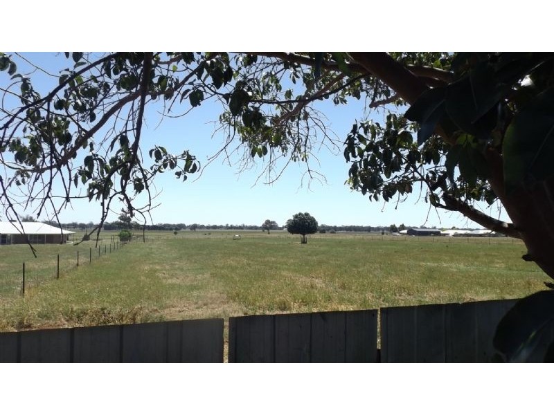 108 Redlands Road, Corowa NSW 2646