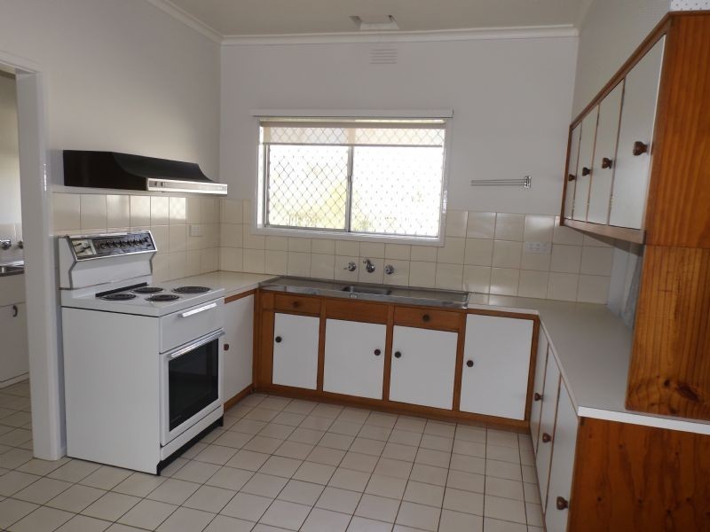 26 Walker Street, Corowa NSW 2646