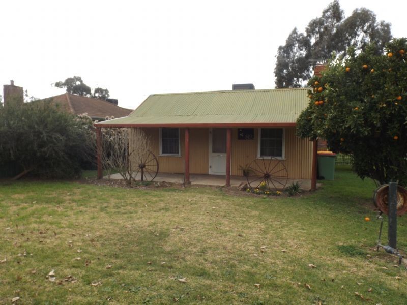 82 Church Street, Corowa NSW 2646