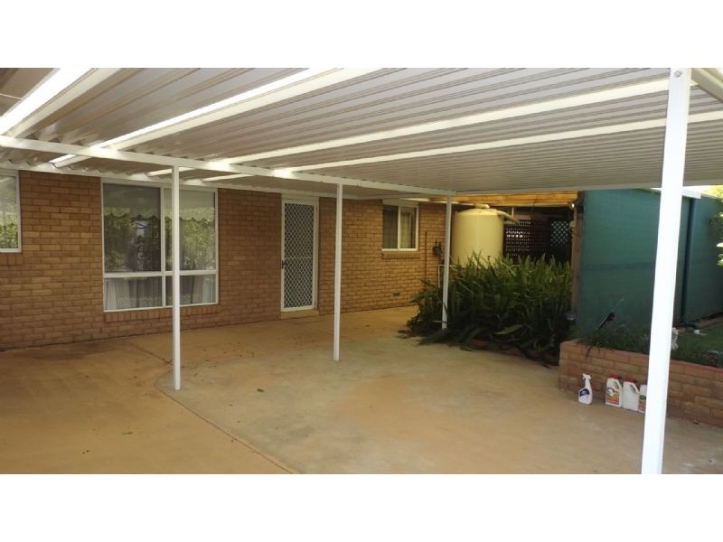 17 Banksia Drive, Corowa NSW 2646