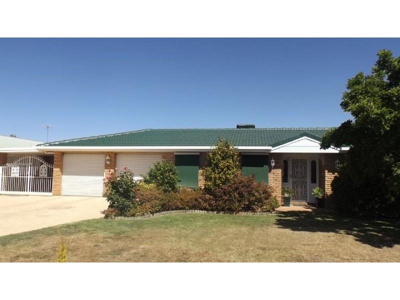 17 Banksia Drive, Corowa NSW 2646