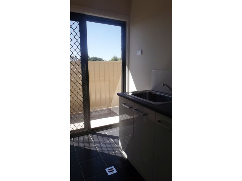 4 Ash Avenue, Corowa NSW 2646