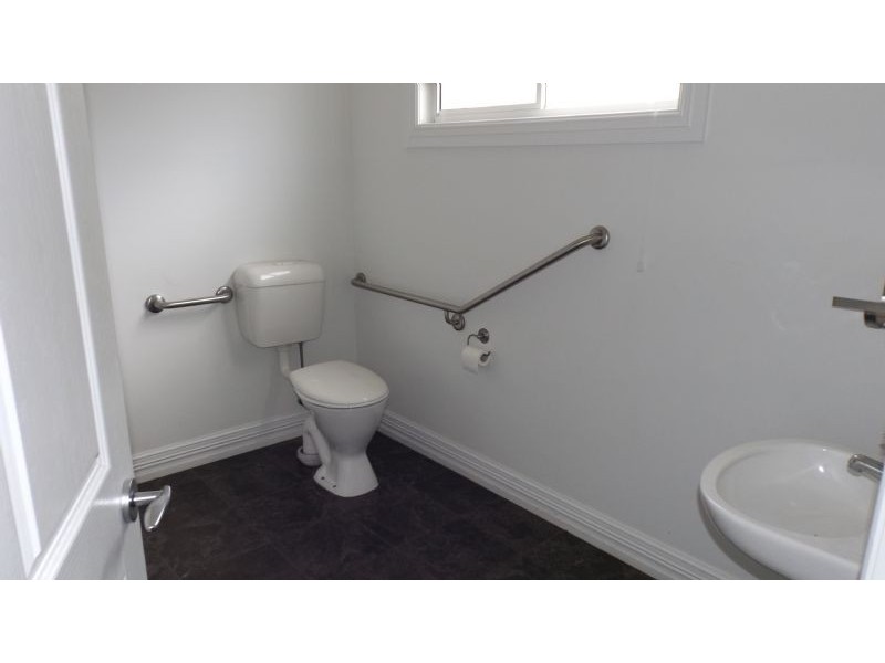 5 Bow Street, Corowa NSW 2646