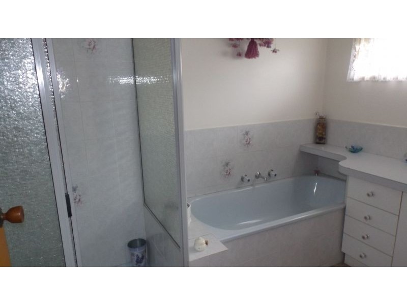 12 Shiraz Crescent, Corowa NSW 2646