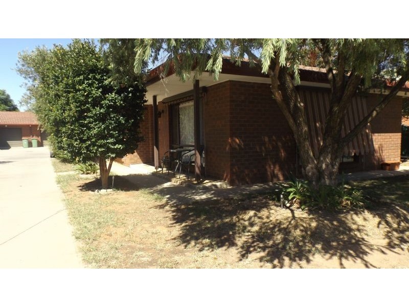 1/36-38 Riesling Street, Corowa NSW 2646